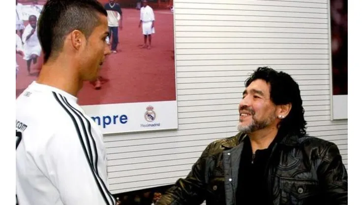 Cristiano Ronaldo lamenta a morte de Diego Maradona: "Hoje despeço-me de um amigo"