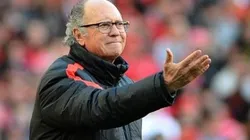 Falcão sai do muro e critica administração do Inter