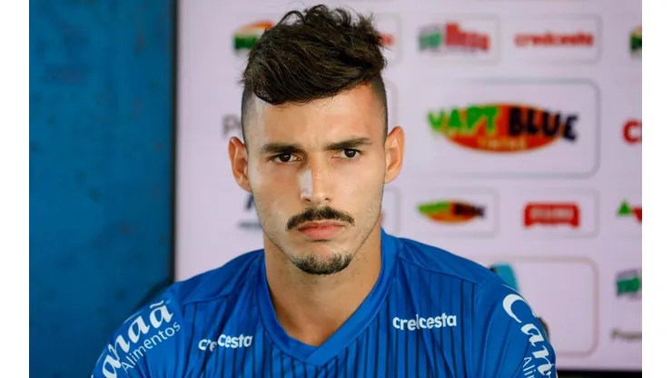 Após Zeca ir às lágrimas, Mano revela problema pessoal do jogador