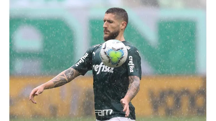 Zé Rafael tranquiliza torcida do Palmeiras com recuperação do tornozelo
