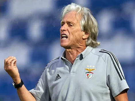 Jesus não poupa críticas a Domènec por trabalho no Flamengo