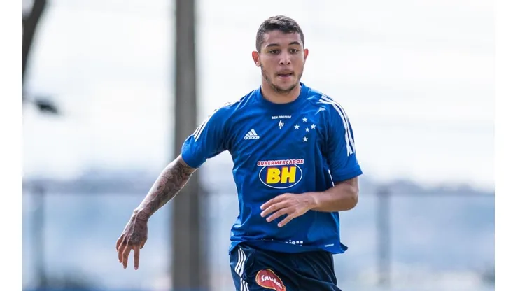 Vasco não para em Leo Gil e mira contratação de Pedro Bicalho