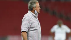 Abel assume erros e 'bate no peito' após revés na estreia