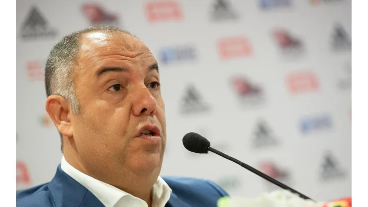 Braz durante coletiva — Foto: Alexandre Vidal / Flamengo
