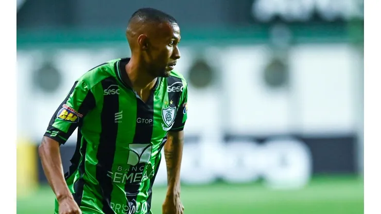 Ademir é destaque do Coelho — (Foto: Mourão Panda / América)