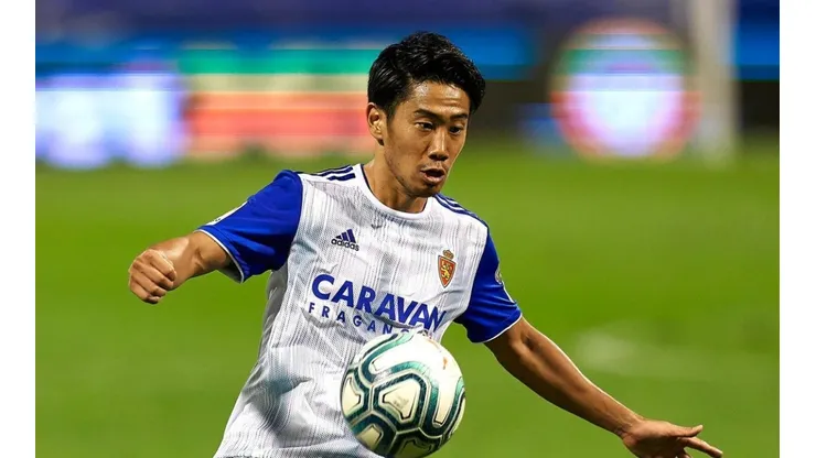 Torcida pede a contratação de mais um japonês — Foto: Getty Images
