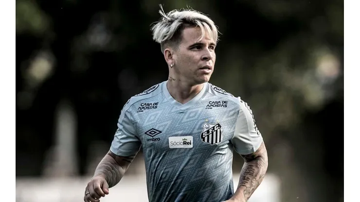 Santos aguarda nova proposta do Al Hilal para vender Soteldo