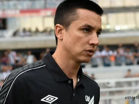 Barros não convence e Athletico volta à carga por novo técnico