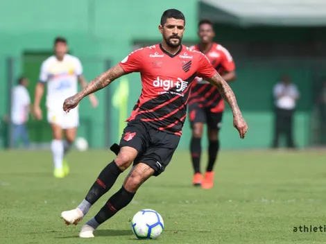 Athletico deve perder dupla e avalia situações de medalhões