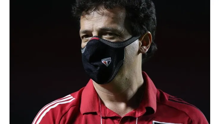Diniz indica nova posição para Daniel Alves