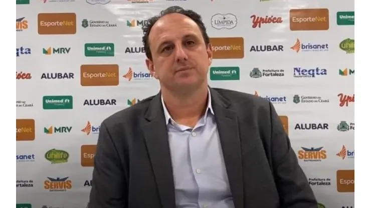 Ceni técnico do Fortaleza em entrevista. Foto: TV Leão/Reprodução