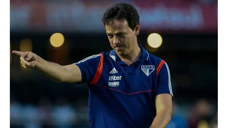 Diniz se irrita em entrevista coletiva após empate e dispara contra a imprensa