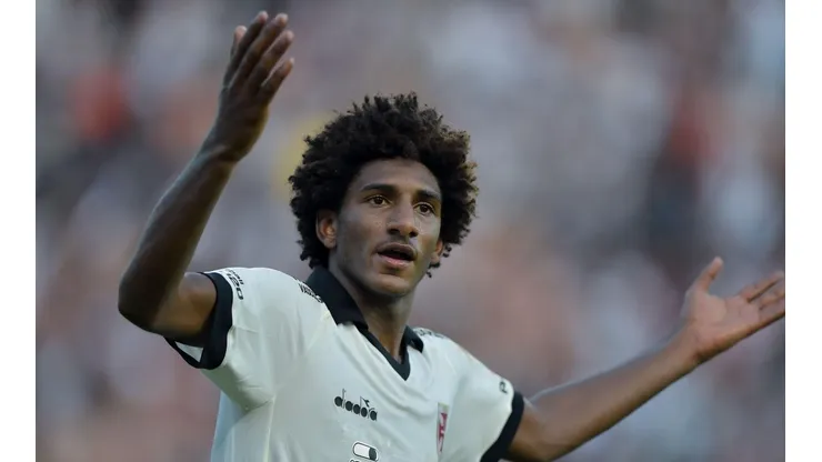 Talles tenta dar "resposta" à torcida e Ramon projeta Vasco ousado na Copa do Brasil; Pikachu mantém agressividade na ala