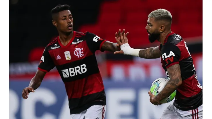 Santos x Flamengo se enfrentam pela sexta rodada do Campeonato Brasileiro - (Foto: Getty Images)