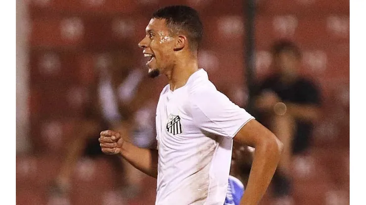 Com Alex Nascimento, Santos está escalado para o jogo contra o Sport