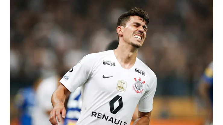 Avelar nega que elenco do Timão vá acionar a Justiça