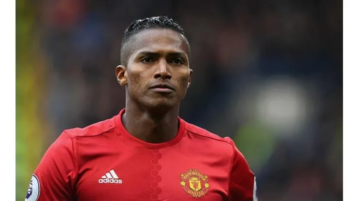 Antonio Valencia é oferecido ao Flamengo