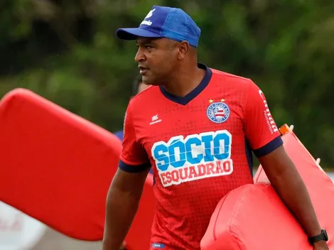 Roger Machado se posiciona sobre possível volta do futebol