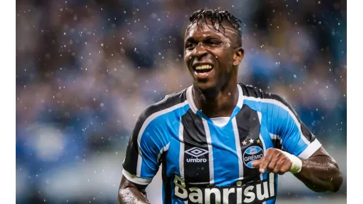 Grêmio usa Bolaños para ganhar "fôlego"