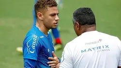 Edson espera chance com Roger Machado no Bahia