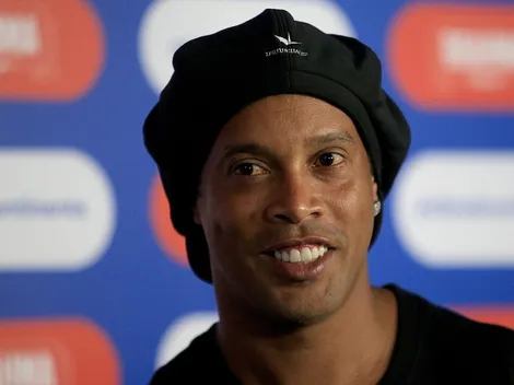 Ronaldinho volta a utilizar redes sociais e dá boa sorte a magnata árabe