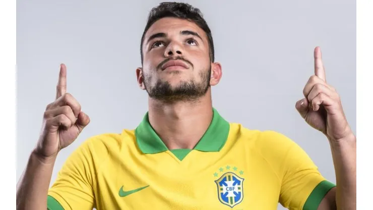 Flamengo se mexe nos bastidores e prepara renovação de Daniel Cabral