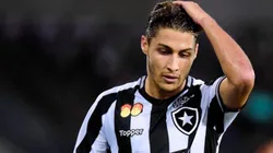 Marcinho faz pedida "extravagante" para renovar com o Botafogo