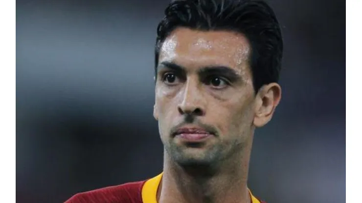 Empresário de Pastore abre o jogo sobre futuro do meia, que interessava ao Inter