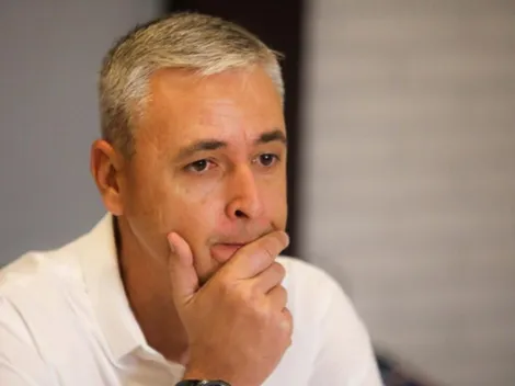 Meia do Corinthians cobra Tiago Nunes