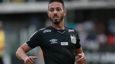 Presidente do Bahia não desiste e faz 2ª tentativa para contratar Jean Mota