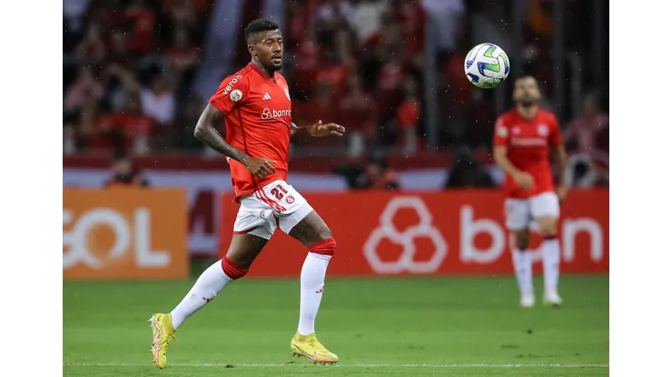 Internacional e Rosario Central brigam por vaga na Sul-Americana.