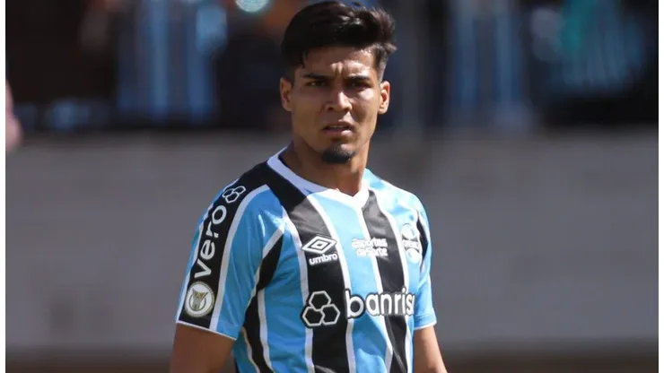 Arezo fez sua primeira partida pelo Imortal