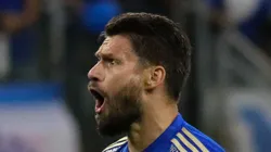 Rafael Sóbis durante partida contra o Náutico. Ex-atacante é indentificado com Cabuloso.