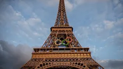 Torre Eiffel decorada para os Jogos Olímpicos de Paris