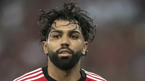 Gabigol durante partida no Maracanã. Atacante vive situação indefinida no Mais Querido.