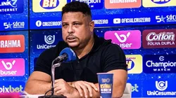 Ronaldo age no mercado e Cruzeiro está a um passo de anunciar contratação