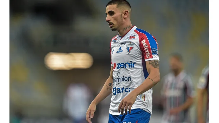 Foto: Thiago Ribeiro/AGIF - Thiago Galhardo foi expulso no jogo contra o Ceará