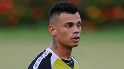 Foto: (Fabio Castro/AGIF) - Bernardo, ex-Vasco, foi desligado do Maguary no início desta semana