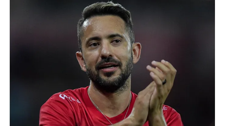 Thiago Ribeiro/AGIF - Éverton Ribeiro no Flamengo.
