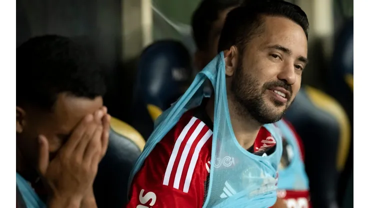 Foto: Jorge Rodrigues/AGIF - Everton Ribeiro: meia está sendo pedido por torcedores do Grêmio