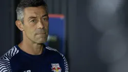 Foto: Diogo Reis/AGIF - Pedro Caixinha: técnico do Red Bull Bragantino abriu o jogo sobre ida de Artur para o Palmeiras