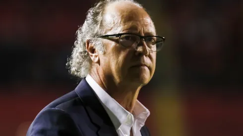 Foto: JC Imagem/AGIF - Falcão foi contratado como o homem forte do Santos no futebol em 2023