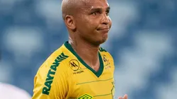 Agif/Gil Gomes - Deyverson surpreende no Cuiabá