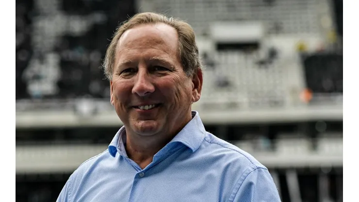 Textor fica a um passo de anunciar chegada de reforços no Botafogo