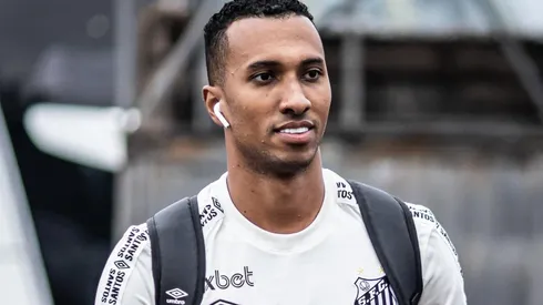 Foto: (Raul Baretta/Santos FC) - Lucas Braga, do Santos, esteve na mira do Vasco