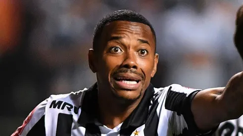 Getty Images/Pedro Vilela - Robinho acata pedido da Justiça