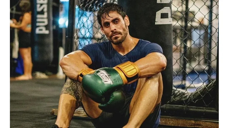 Sapato postou fotos voltando aos treinos.