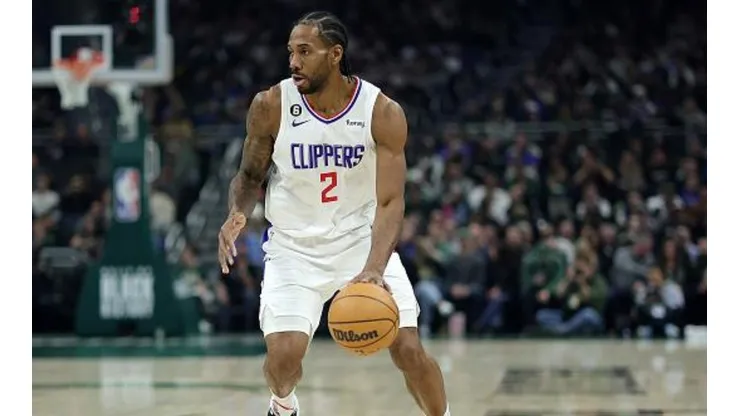 Kawhi lidera o Clippers na ausência de George