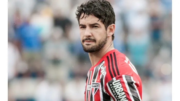 Foto: Marcello Zambrana/AGIF - Alexandre Pato foi ventilado no Fortaleza