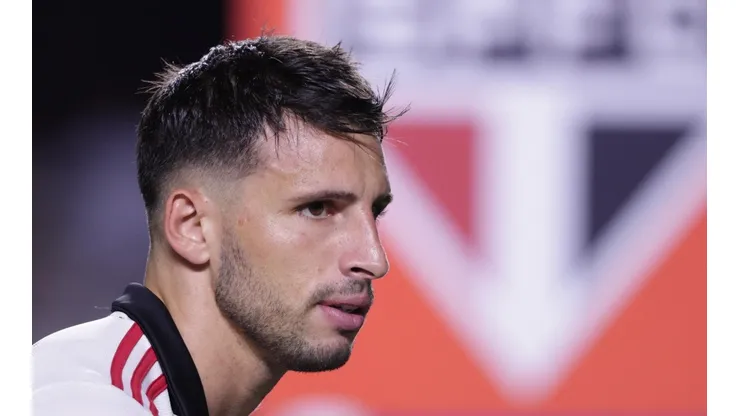 Foto: Ettore Chiereguini/AGIF - Calleri se lesionou na derrota para o São Bernardo.